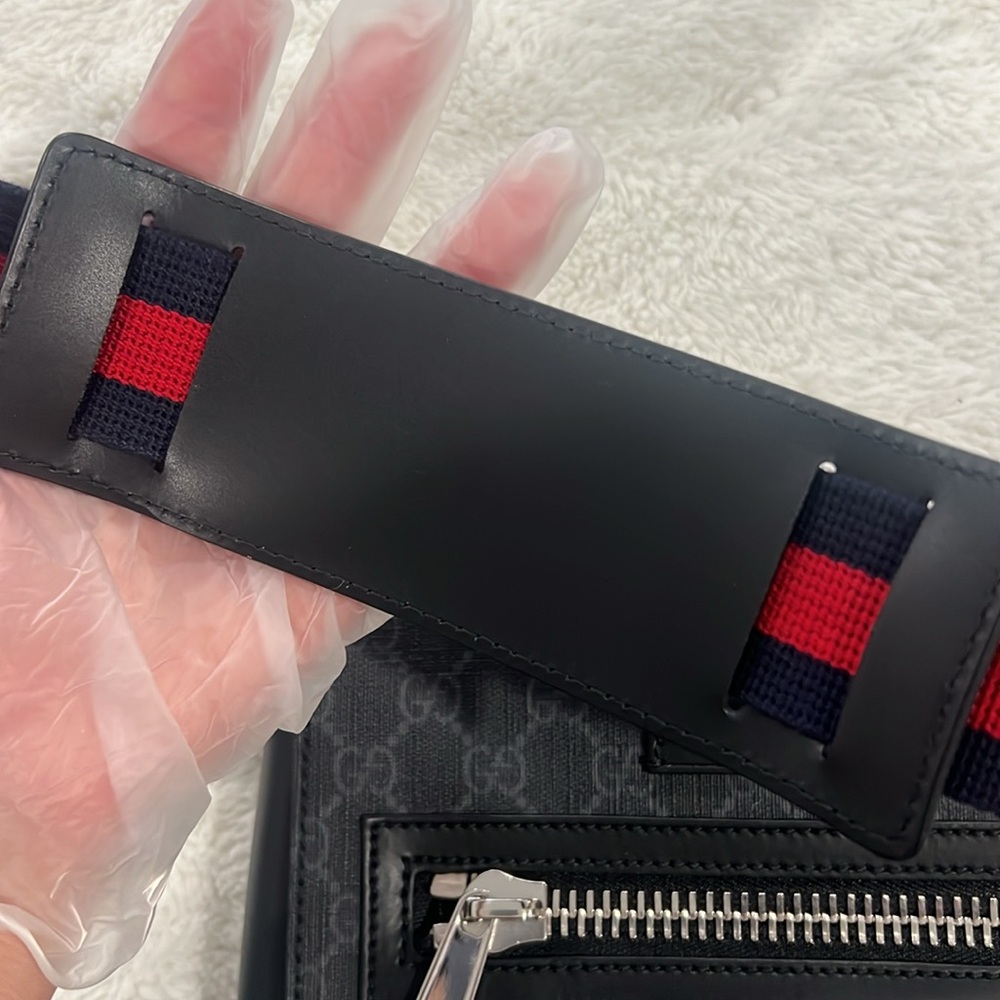 Gucci Black GG Supreme Messenger Bag unisex - Picture 4 of 13